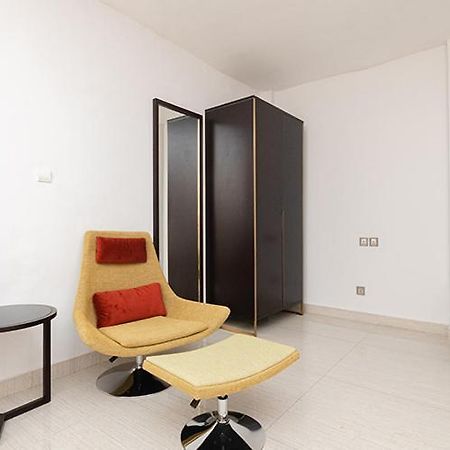 Hotel Le Figaro Douala Buitenkant foto