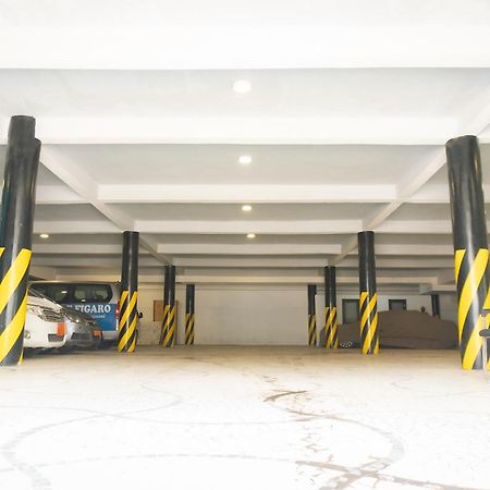 Hotel Le Figaro Douala Buitenkant foto