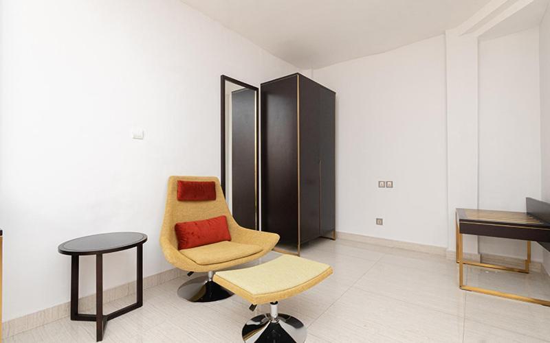 Hotel Le Figaro Douala Buitenkant foto