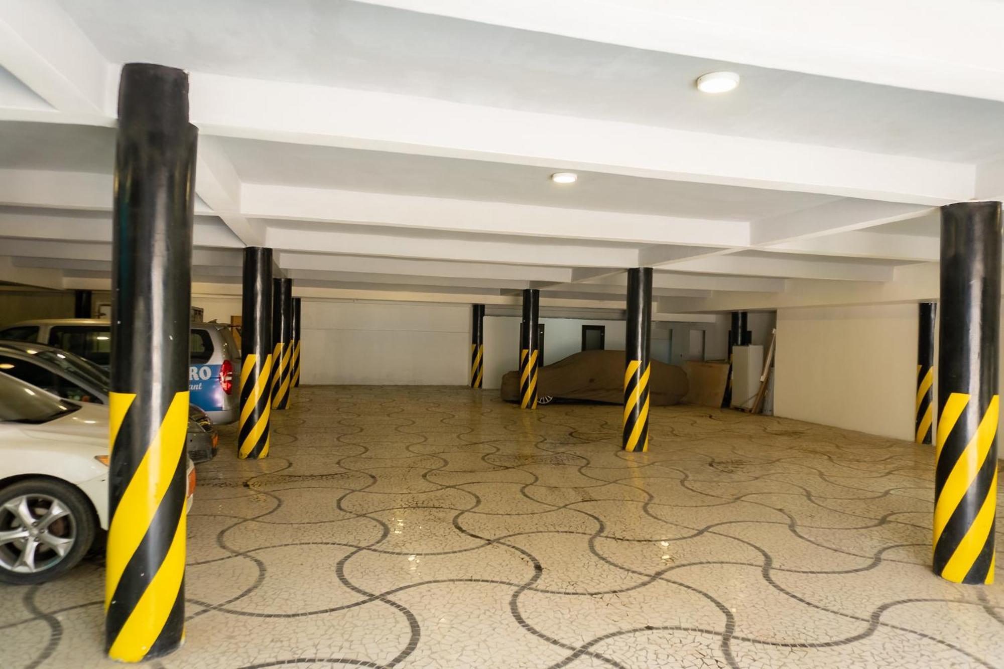 Hotel Le Figaro Douala Buitenkant foto